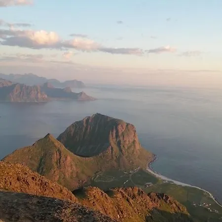 Fishermans In Lofoten, Casa de Férias Stamsund